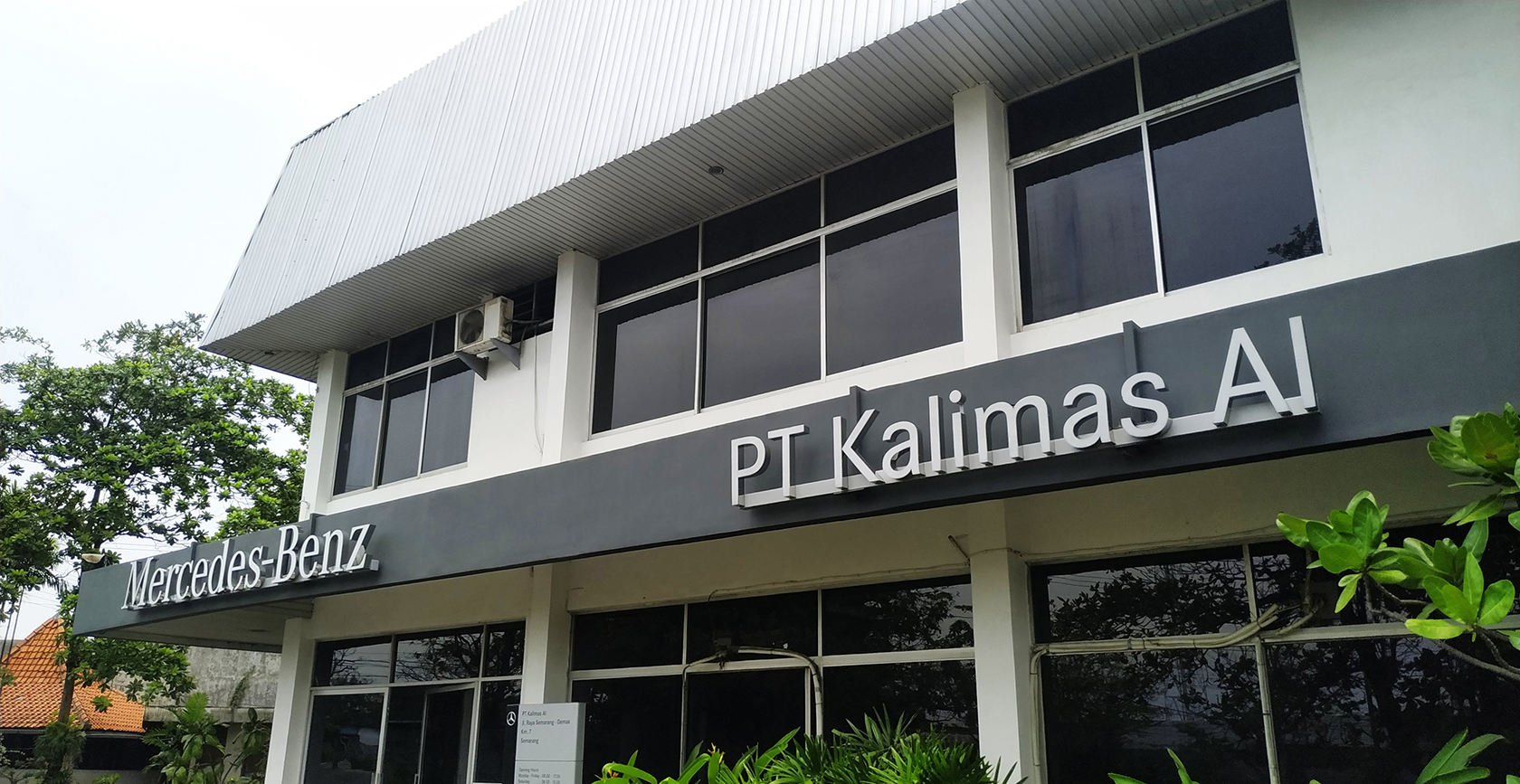 PT. Kalimas AI - Semarang, Authorized Mercedes-Benz Dealer